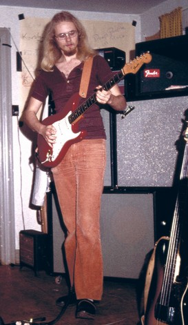 g Leif guitar color 8 2802.jpg